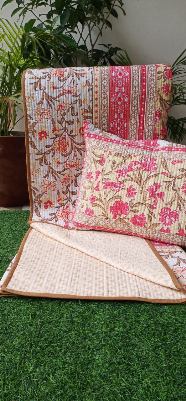 100% Cotton Quilted King Size Reversible Bedcover with Two Pillow Covers, Yellow & Peach