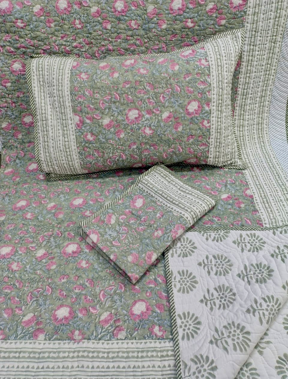 100% Premium Mulmul Cotton Reversible King Size Bedspread cum AC Quilt