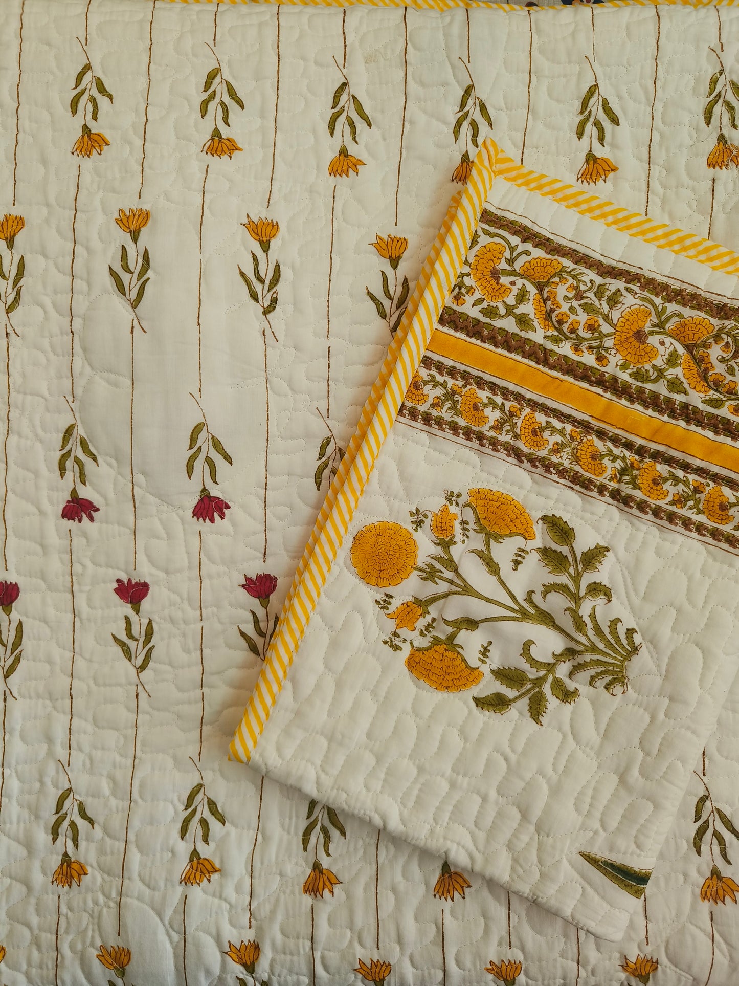 100% Premium Mulmul Cotton Reversible King Size Bedspread cum AC Quilt