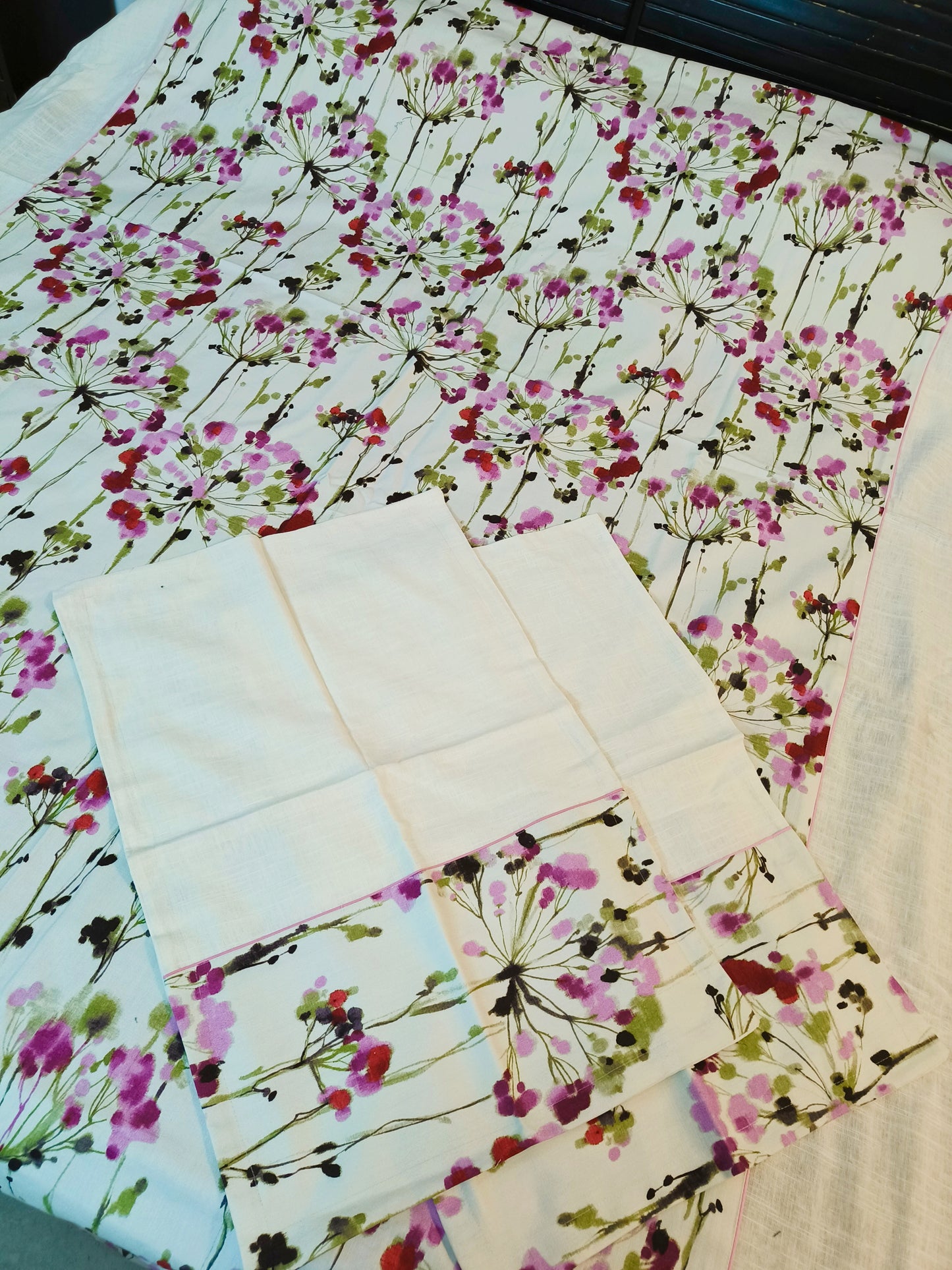 100% Pure Canvas Cotton King Size Bedcover with Two Pillow Covers, Pink Floral
