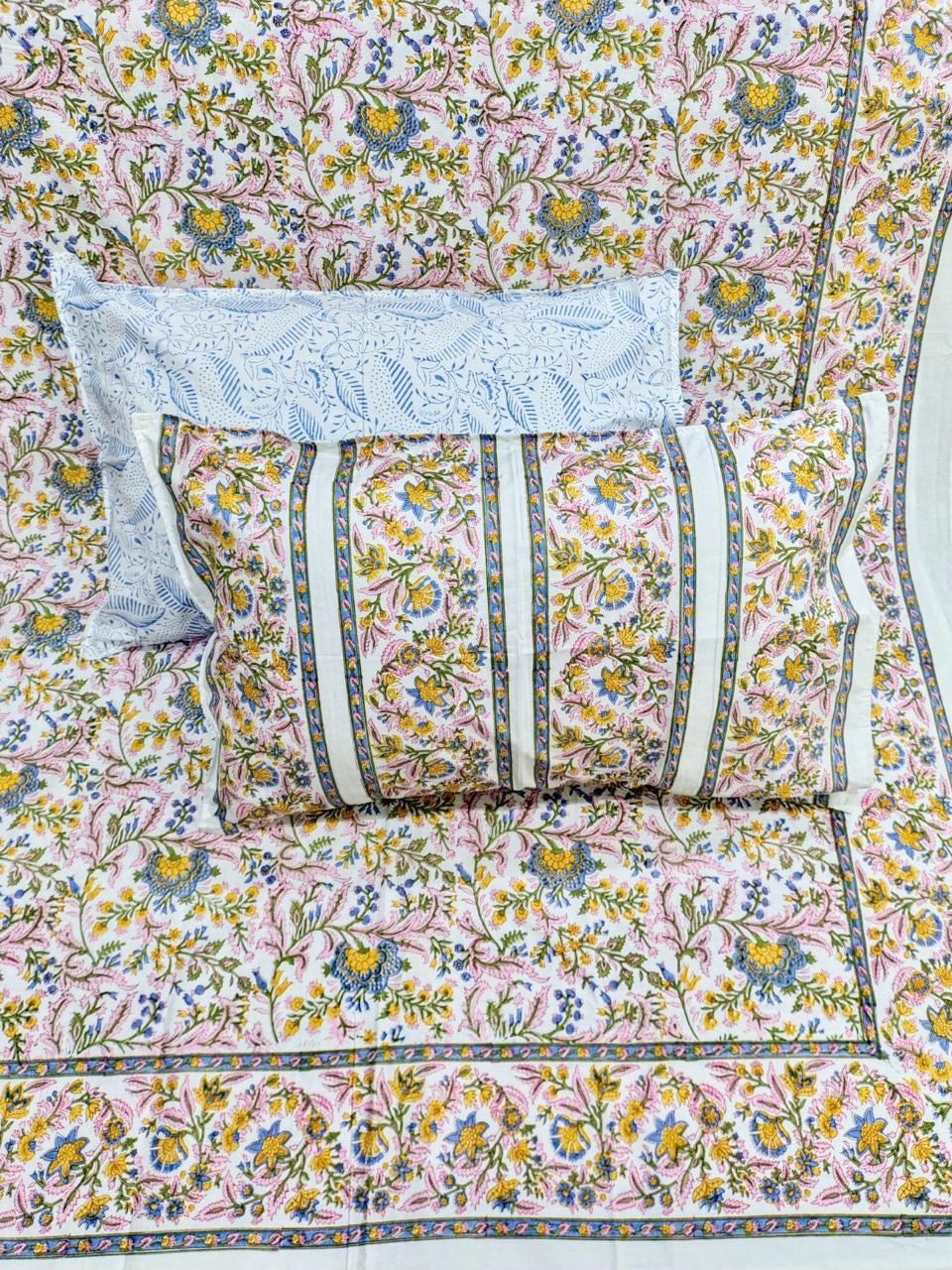 100% Pure Cotton Handblock 200 TC Percale King Size Bedsheet With Two Pillow Covers, Pink & Blue